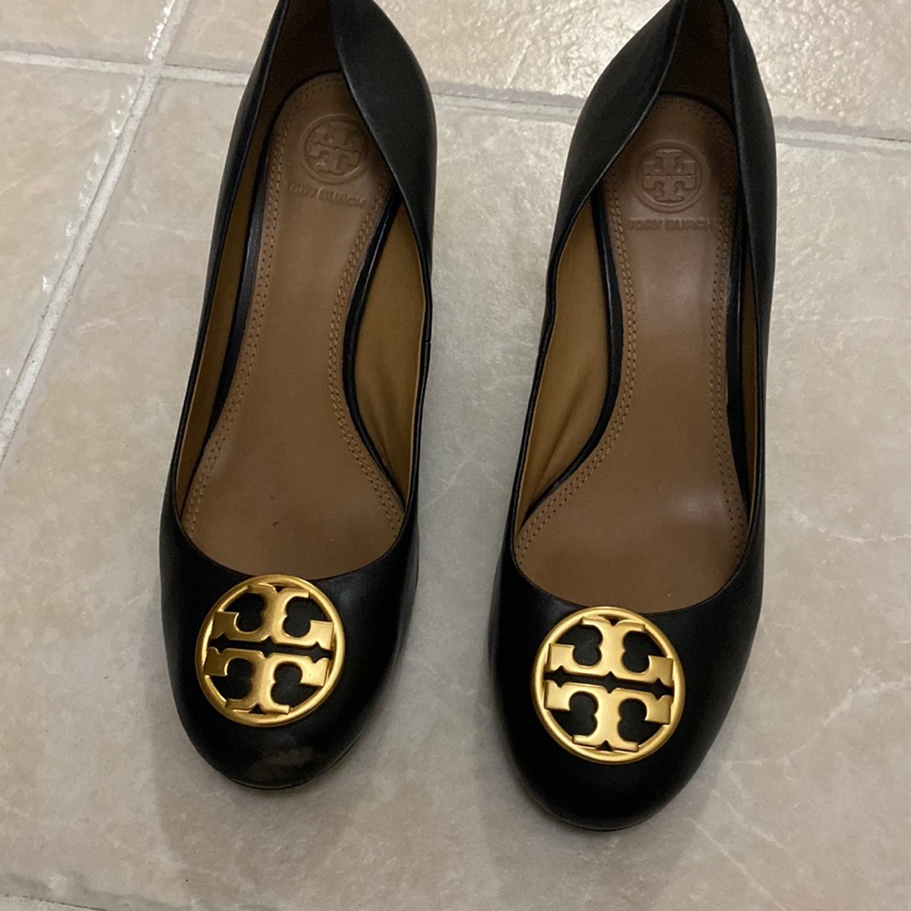 Women used shoes